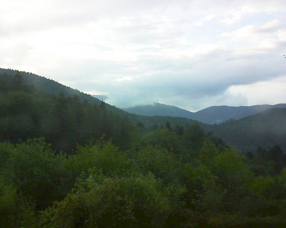 Le petit ballon vu depuis le Domaine Langmatt à Murbach le 07.06.2018 à 20:30 Le petit ballon (Alsace, Vosges) le 07.06.2018 à 20:30