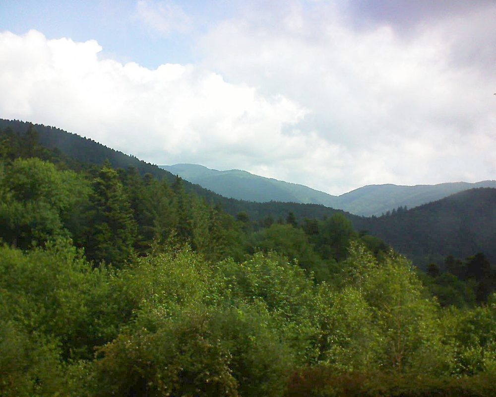 Le petit ballon vu depuis le Domaine Langmatt à Murbach le 08.06.2018 à 10:00 Le petit ballon (Alsace, Vosges) le 08.06.2018 à 10:00