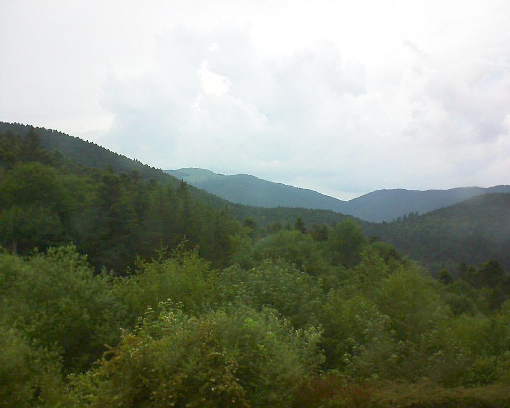 Le petit ballon vu depuis le Domaine Langmatt à Murbach le 08.06.2018 à 17:00 Le petit ballon (Alsace, Vosges) le 08.06.2018 à 17:00