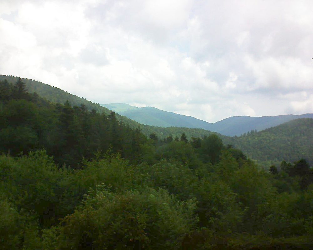 Le petit ballon vu depuis le Domaine Langmatt à Murbach le 09.06.2018 à 11:30 Le petit ballon (Alsace, Vosges) le 09.06.2018 à 11:30