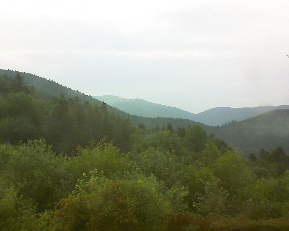 Le petit ballon vu depuis le Domaine Langmatt à Murbach le 09.06.2018 à 20:45 Le petit ballon (Alsace, Vosges) le 09.06.2018 à 20:45