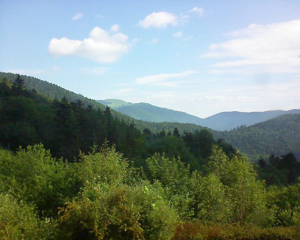 Le petit ballon vu depuis le Domaine Langmatt à Murbach le 10.06.2018 à 09:15 Le petit ballon (Alsace, Vosges) le 10.06.2018 à 09:15