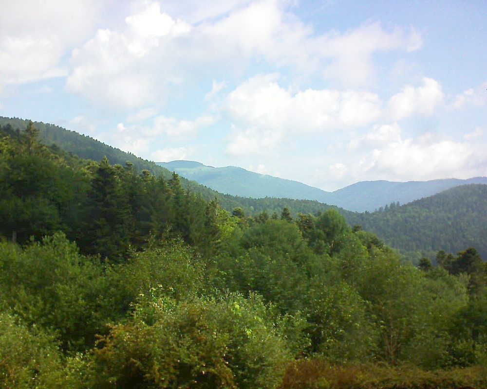 Le petit ballon vu depuis le Domaine Langmatt à Murbach le 10.06.2018 à 10:15 Le petit ballon (Alsace, Vosges) le 10.06.2018 à 10:15