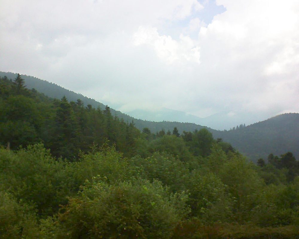 Le petit ballon vu depuis le Domaine Langmatt à Murbach le 10.06.2018 à 11:45 Le petit ballon (Alsace, Vosges) le 10.06.2018 à 11:45