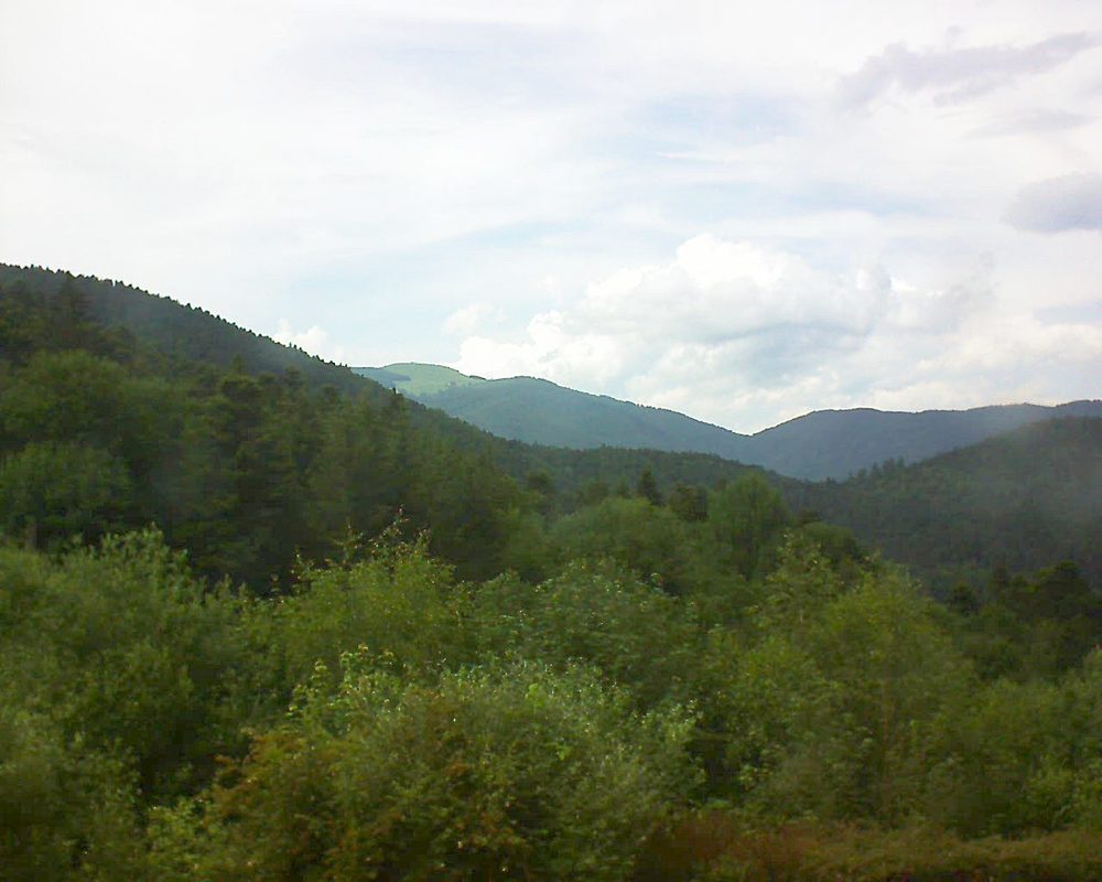 Le petit ballon vu depuis le Domaine Langmatt à Murbach le 10.06.2018 à 16:15 Le petit ballon (Alsace, Vosges) le 10.06.2018 à 16:15