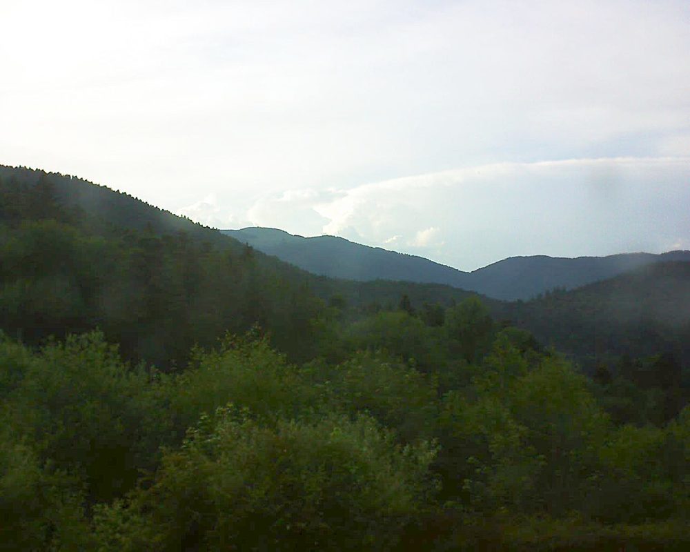 Le petit ballon vu depuis le Domaine Langmatt à Murbach le 10.06.2018 à 20:30 Le petit ballon (Alsace, Vosges) le 10.06.2018 à 20:30