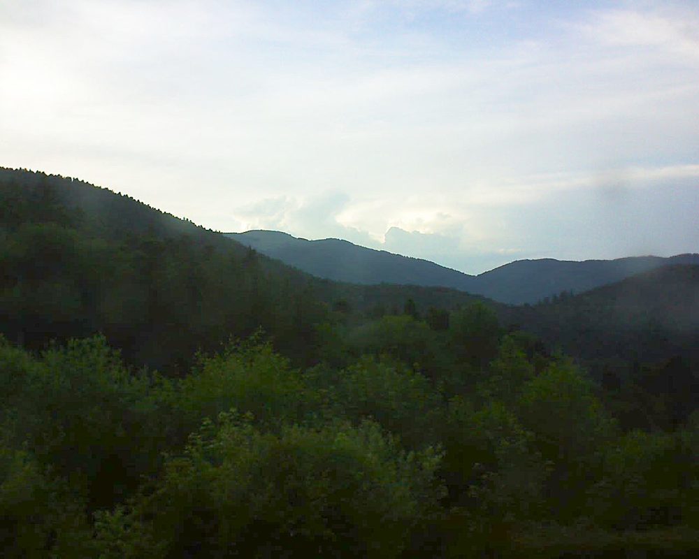 Le petit ballon vu depuis le Domaine Langmatt à Murbach le 10.06.2018 à 20:45 Le petit ballon (Alsace, Vosges) le 10.06.2018 à 20:45