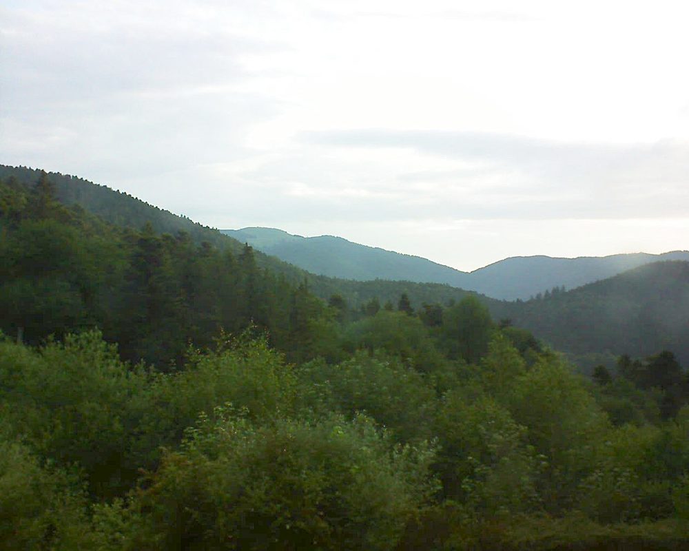 Le petit ballon vu depuis le Domaine Langmatt à Murbach le 11.06.2018 à 06:30 Le petit ballon (Alsace, Vosges) le 11.06.2018 à 06:30
