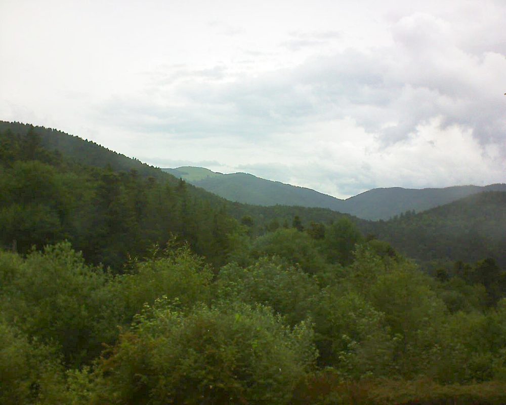 Le petit ballon vu depuis le Domaine Langmatt à Murbach le 11.06.2018 à 13:30 Le petit ballon (Alsace, Vosges) le 11.06.2018 à 13:30