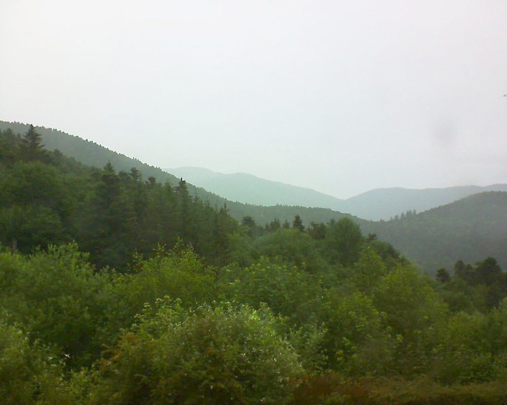 Le petit ballon vu depuis le Domaine Langmatt à Murbach le 11.06.2018 à 14:30 Le petit ballon (Alsace, Vosges) le 11.06.2018 à 14:30