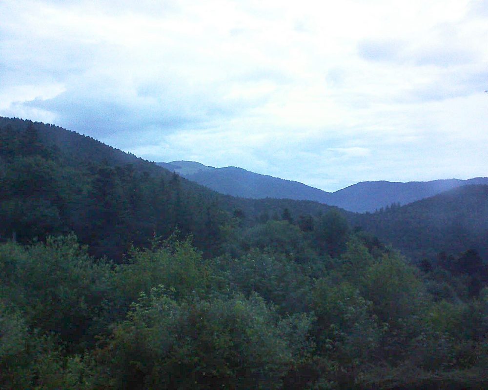Le petit ballon vu depuis le Domaine Langmatt à Murbach le 12.06.2018 à 05:30 Le petit ballon (Alsace, Vosges) le 12.06.2018 à 05:30