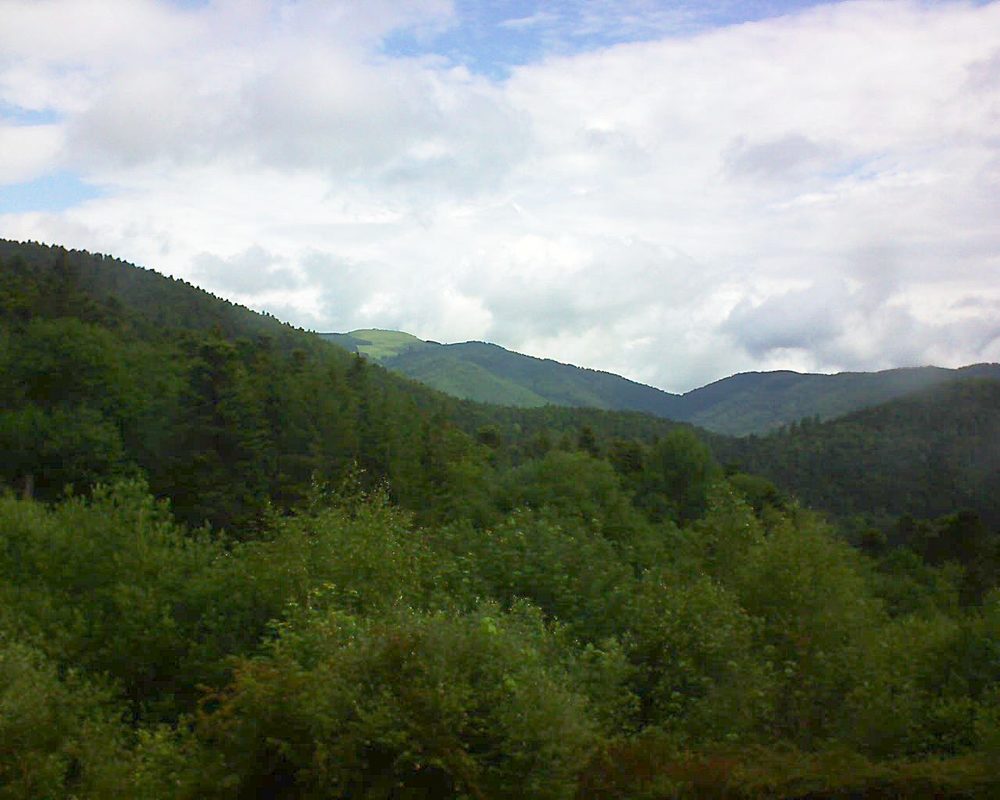 Le petit ballon vu depuis le Domaine Langmatt à Murbach le 12.06.2018 à 10:15 Le petit ballon (Alsace, Vosges) le 12.06.2018 à 10:15