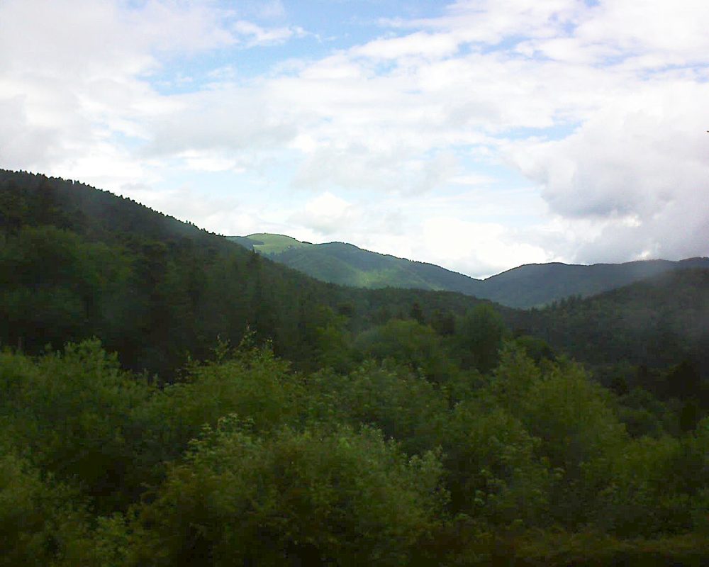Le petit ballon vu depuis le Domaine Langmatt à Murbach le 12.06.2018 à 11:15 Le petit ballon (Alsace, Vosges) le 12.06.2018 à 11:15