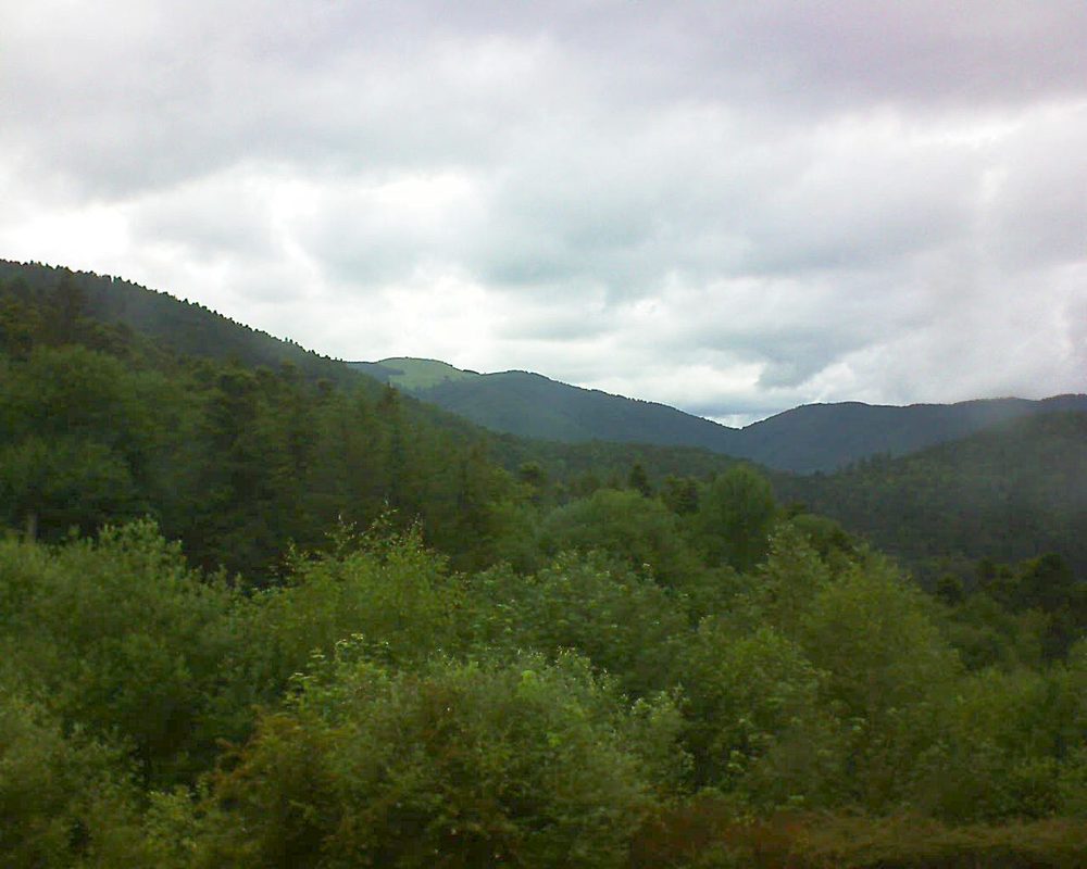 Le petit ballon vu depuis le Domaine Langmatt à Murbach le 12.06.2018 à 12:00 Le petit ballon (Alsace, Vosges) le 12.06.2018 à 12:00