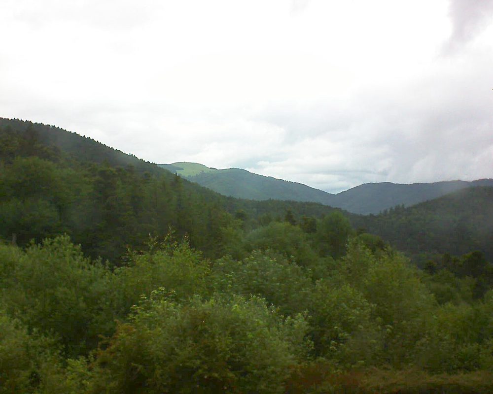 Le petit ballon vu depuis le Domaine Langmatt à Murbach le 12.06.2018 à 12:30 Le petit ballon (Alsace, Vosges) le 12.06.2018 à 12:30