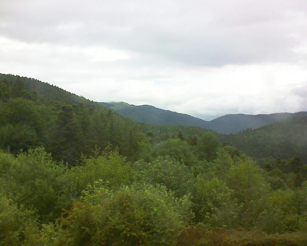 Le petit ballon vu depuis le Domaine Langmatt à Murbach le 12.06.2018 à 13:45 Le petit ballon (Alsace, Vosges) le 12.06.2018 à 13:45