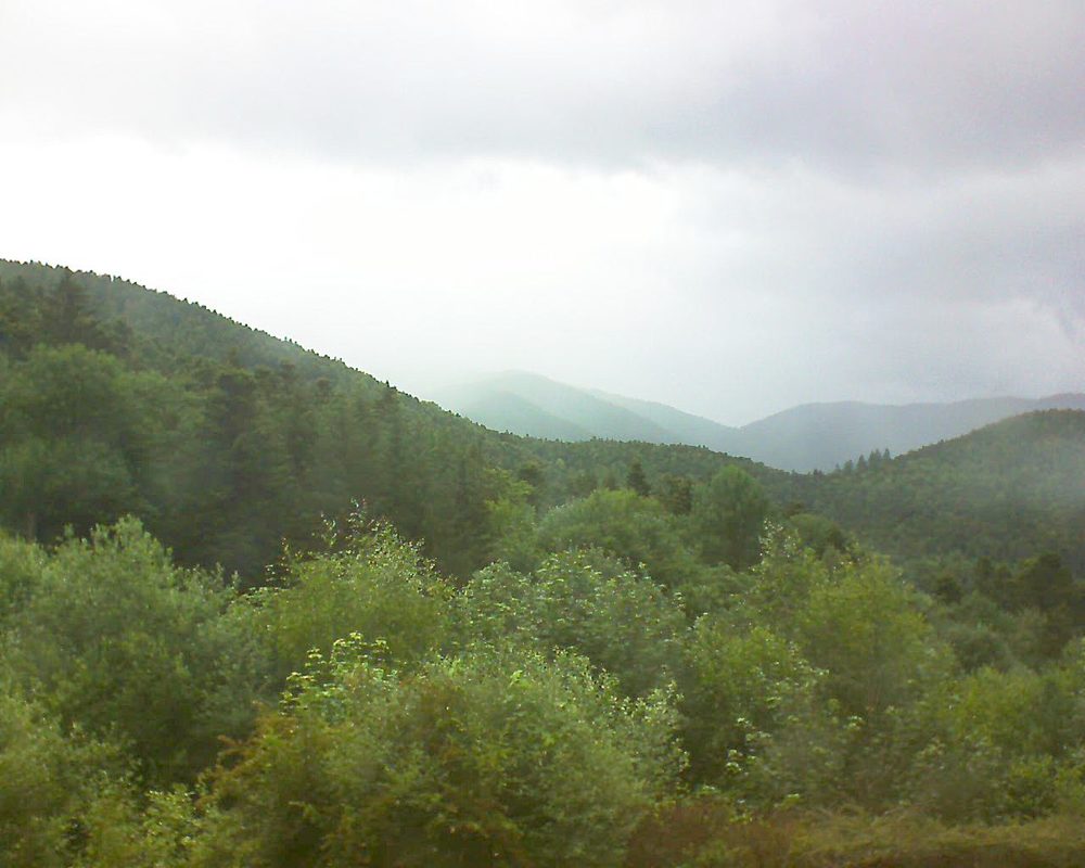 Le petit ballon vu depuis le Domaine Langmatt à Murbach le 12.06.2018 à 14:30 Le petit ballon (Alsace, Vosges) le 12.06.2018 à 14:30