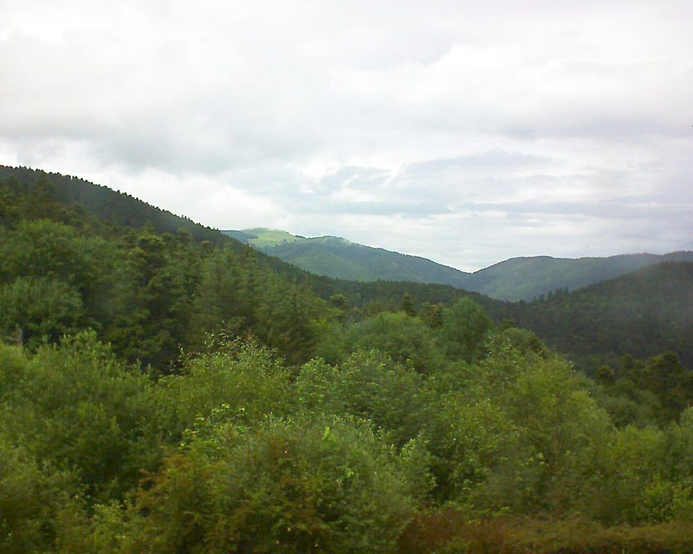 Le petit ballon vu depuis le Domaine Langmatt à Murbach le 12.06.2018 à 15:15 Le petit ballon (Alsace, Vosges) le 12.06.2018 à 15:15