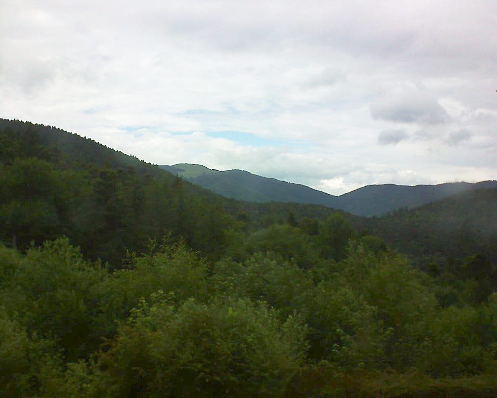 Le petit ballon vu depuis le Domaine Langmatt à Murbach le 12.06.2018 à 16:15 Le petit ballon (Alsace, Vosges) le 12.06.2018 à 16:15