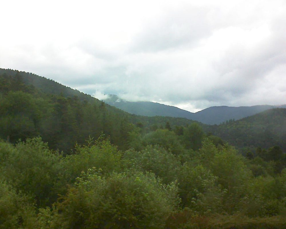 Le petit ballon vu depuis le Domaine Langmatt à Murbach le 12.06.2018 à 18:15 Le petit ballon (Alsace, Vosges) le 12.06.2018 à 18:15