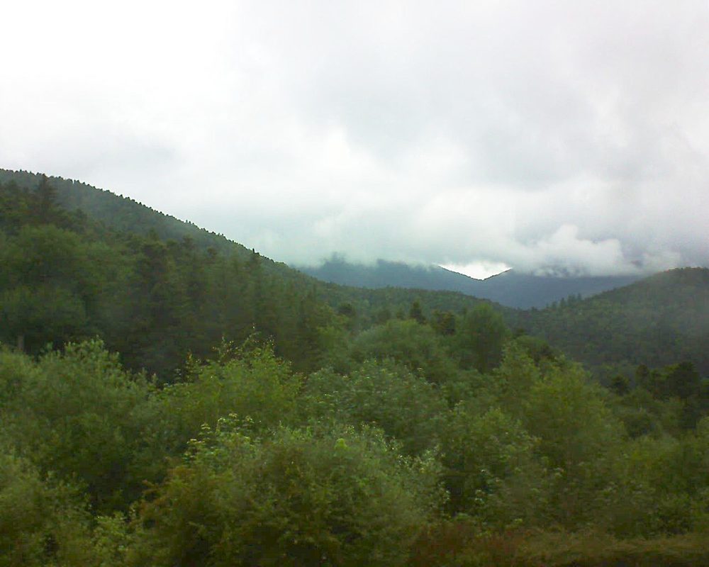 Le petit ballon vu depuis le Domaine Langmatt à Murbach le 12.06.2018 à 19:15 Le petit ballon (Alsace, Vosges) le 12.06.2018 à 19:15
