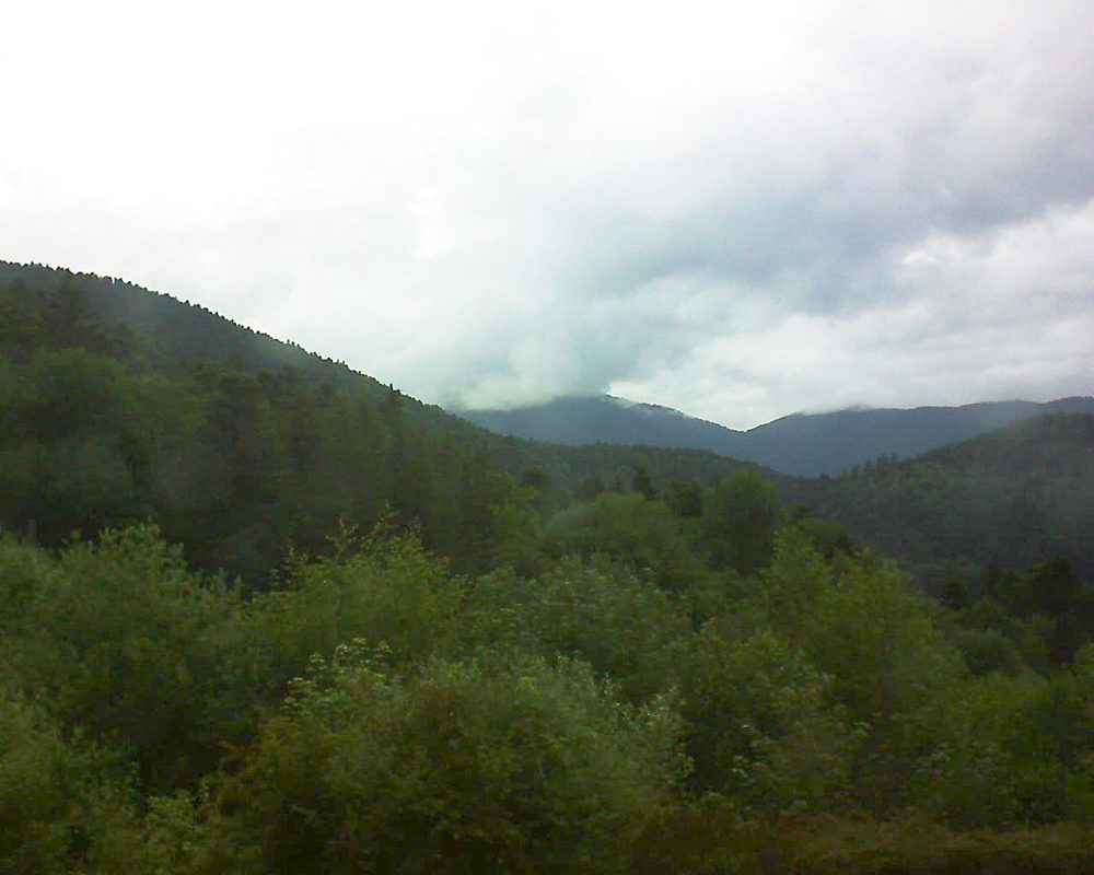 Le petit ballon vu depuis le Domaine Langmatt à Murbach le 12.06.2018 à 20:00 Le petit ballon (Alsace, Vosges) le 12.06.2018 à 20:00