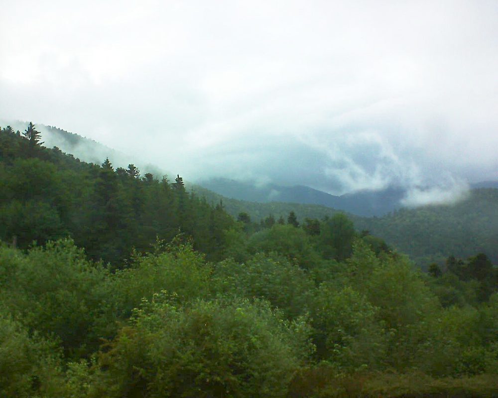 Le petit ballon vu depuis le Domaine Langmatt à Murbach le 12.06.2018 à 20:30 Le petit ballon (Alsace, Vosges) le 12.06.2018 à 20:30