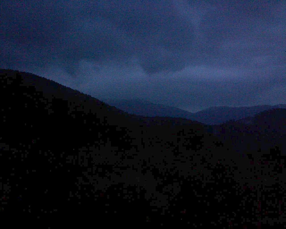 Le petit ballon vu depuis le Domaine Langmatt à Murbach le 13.06.2018 à 05:15 Le petit ballon (Alsace, Vosges) le 13.06.2018 à 05:15