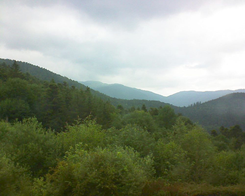 Le petit ballon vu depuis le Domaine Langmatt à Murbach le 13.06.2018 à 14:30 Le petit ballon (Alsace, Vosges) le 13.06.2018 à 14:30