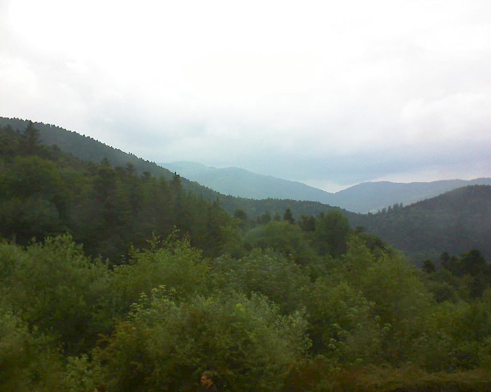 Le petit ballon vu depuis le Domaine Langmatt à Murbach le 13.06.2018 à 15:15 Le petit ballon (Alsace, Vosges) le 13.06.2018 à 15:15