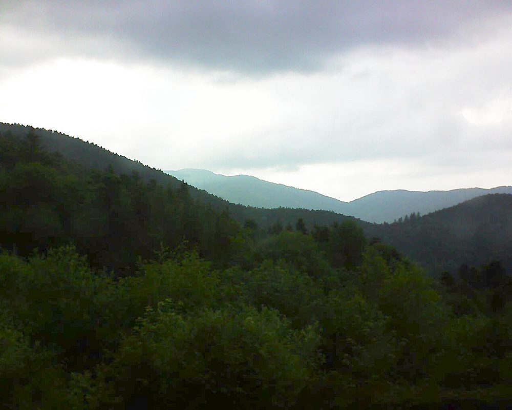Le petit ballon vu depuis le Domaine Langmatt à Murbach le 13.06.2018 à 19:15 Le petit ballon (Alsace, Vosges) le 13.06.2018 à 19:15