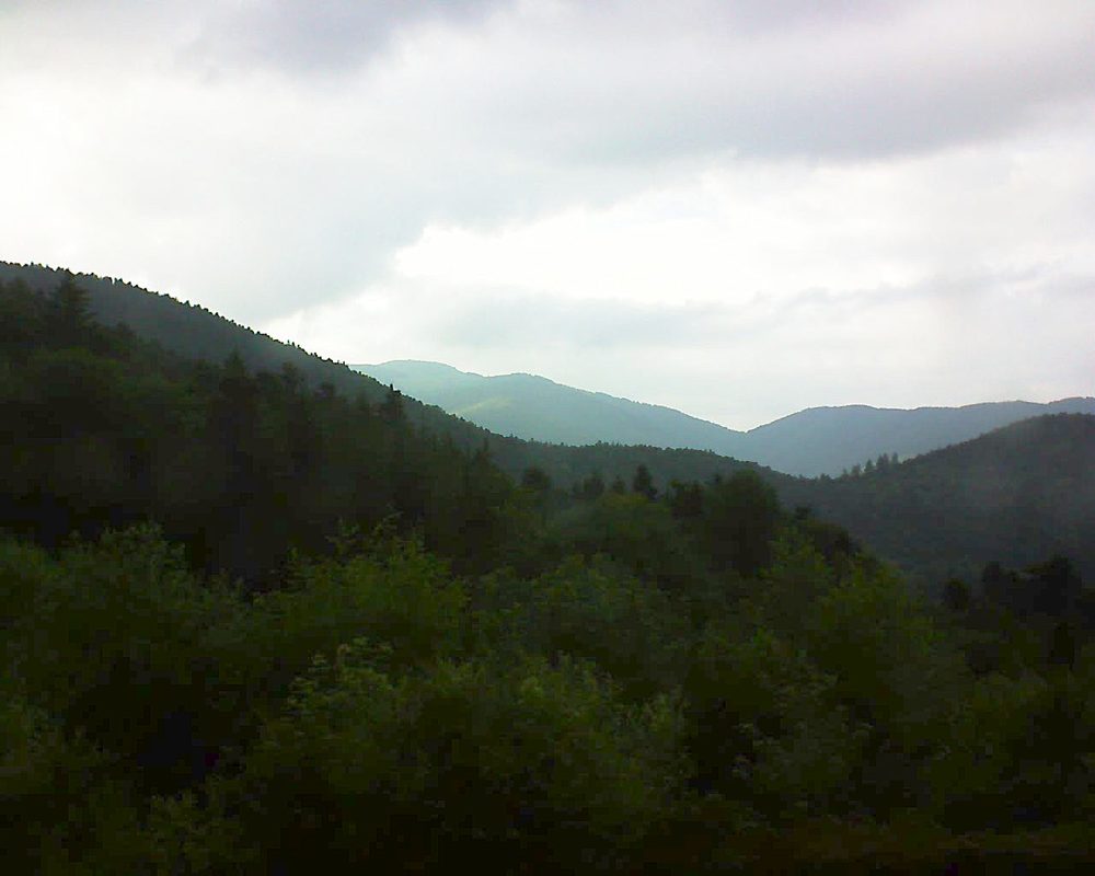 Le petit ballon vu depuis le Domaine Langmatt à Murbach le 13.06.2018 à 19:30 Le petit ballon (Alsace, Vosges) le 13.06.2018 à 19:30