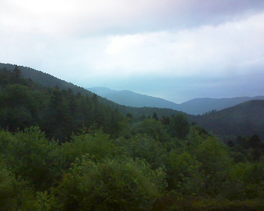 Le petit ballon vu depuis le Domaine Langmatt à Murbach le 13.06.2018 à 21:15 Le petit ballon (Alsace, Vosges) le 13.06.2018 à 21:15