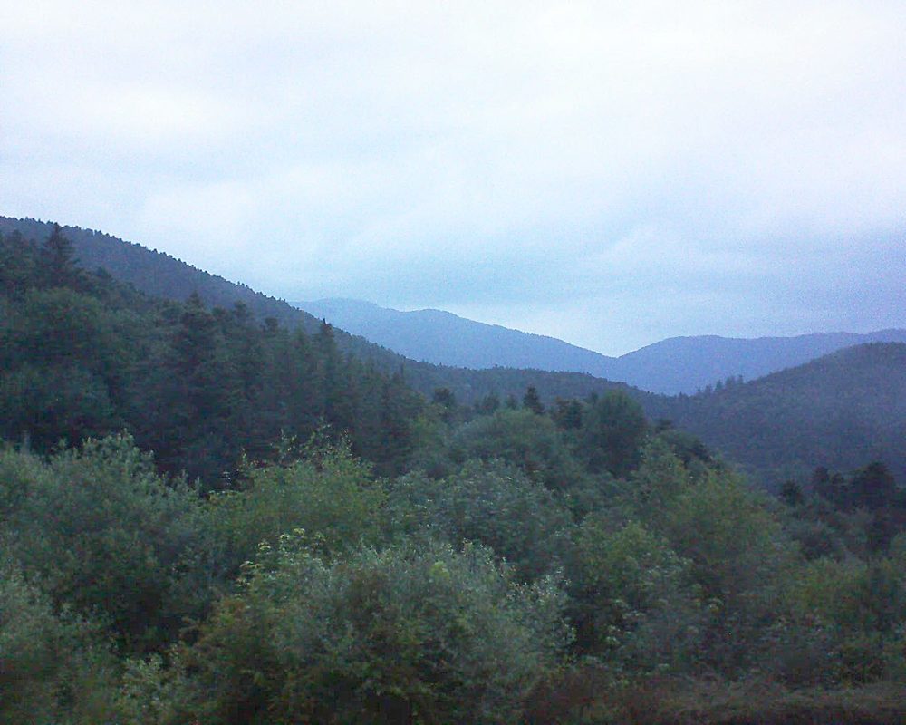 Le petit ballon vu depuis le Domaine Langmatt à Murbach le 13.06.2018 à 21:30 Le petit ballon (Alsace, Vosges) le 13.06.2018 à 21:30