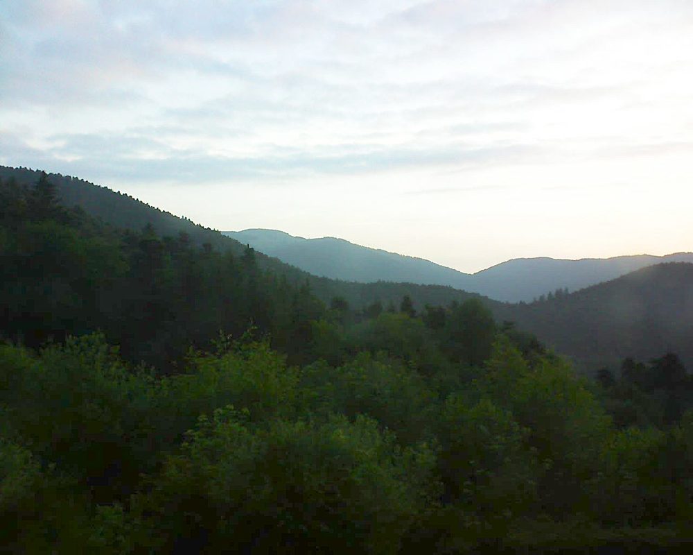 Le petit ballon vu depuis le Domaine Langmatt à Murbach le 14.06.2018 à 05:45 Le petit ballon (Alsace, Vosges) le 14.06.2018 à 05:45