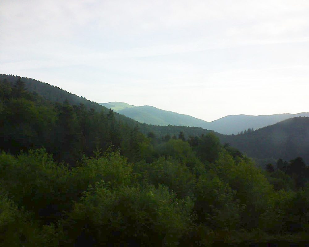 Le petit ballon vu depuis le Domaine Langmatt à Murbach le 14.06.2018 à 07:15 Le petit ballon (Alsace, Vosges) le 14.06.2018 à 07:15