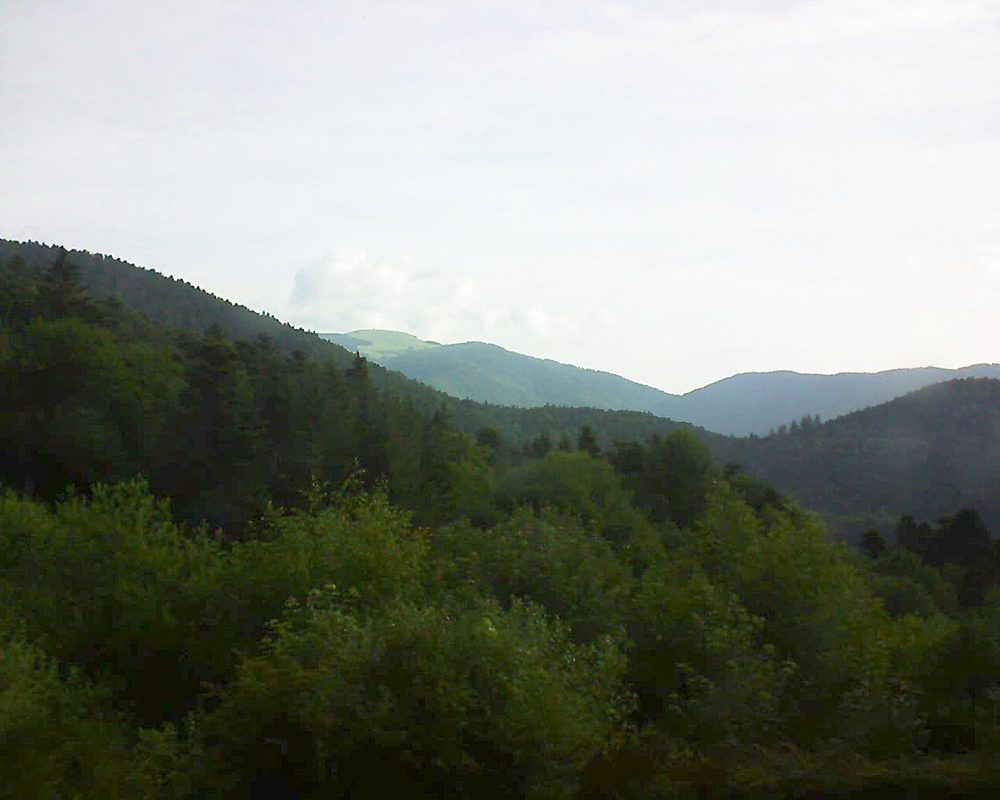 Le petit ballon vu depuis le Domaine Langmatt à Murbach le 14.06.2018 à 07:45 Le petit ballon (Alsace, Vosges) le 14.06.2018 à 07:45