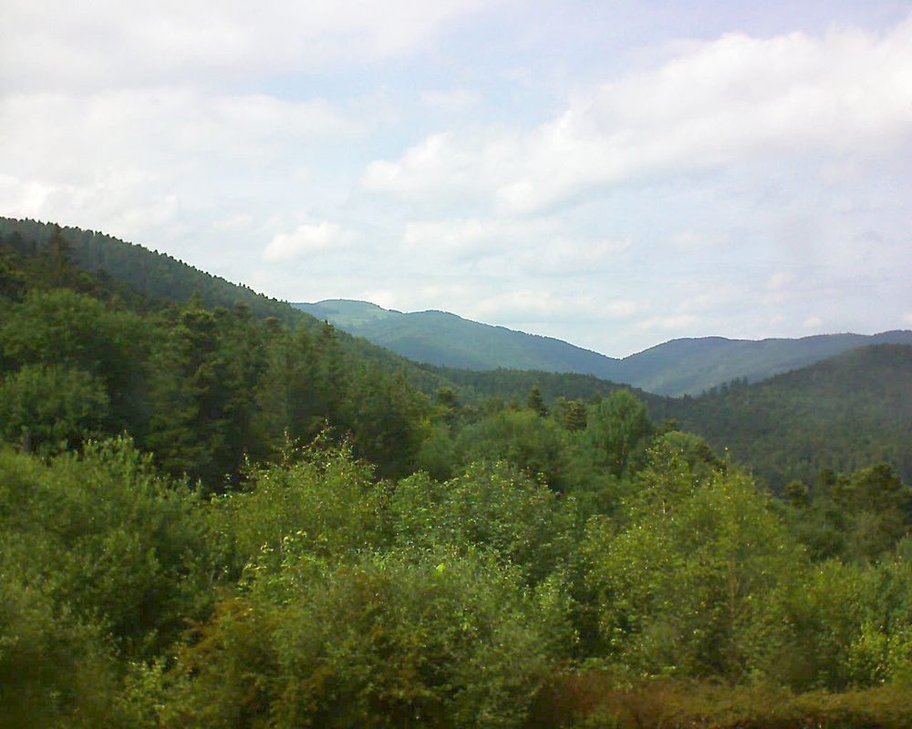 Le petit ballon vu depuis le Domaine Langmatt à Murbach le 14.06.2018 à 16:15 Le petit ballon (Alsace, Vosges) le 14.06.2018 à 16:15