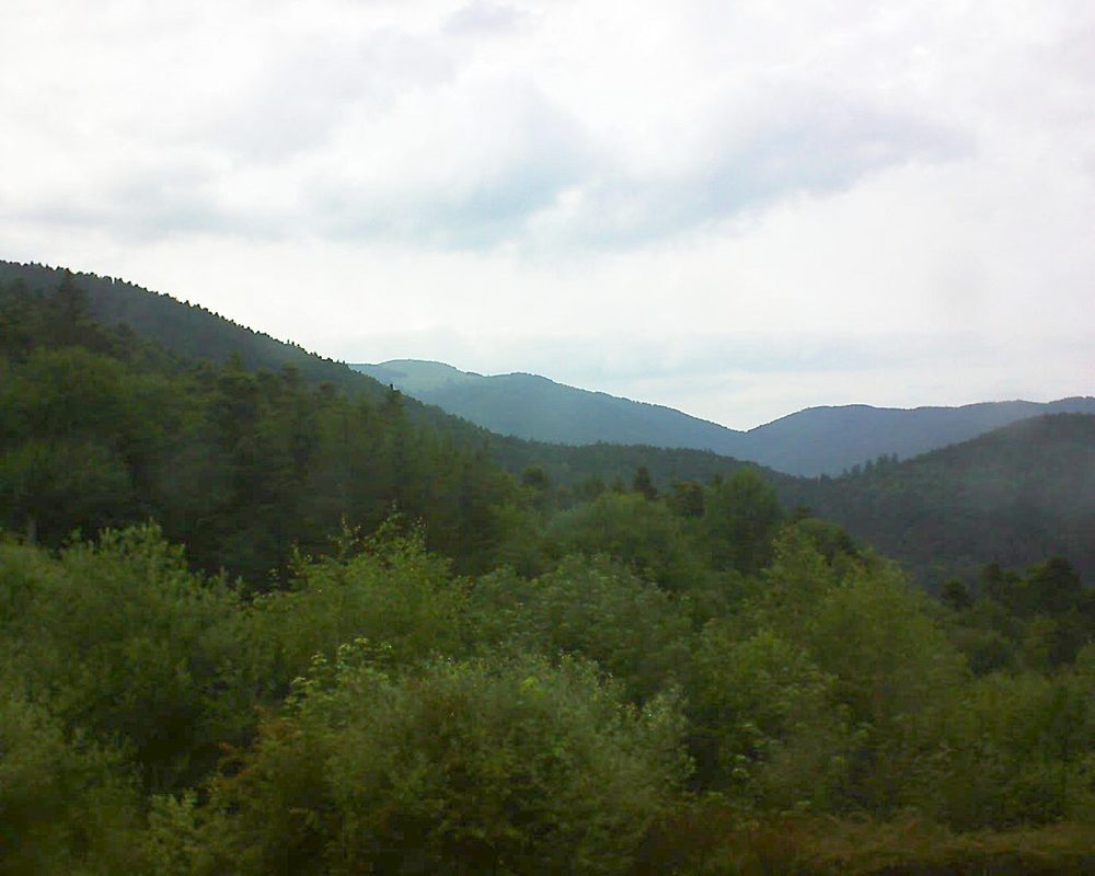 Le petit ballon vu depuis le Domaine Langmatt à Murbach le 14.06.2018 à 18:15 Le petit ballon (Alsace, Vosges) le 14.06.2018 à 18:15