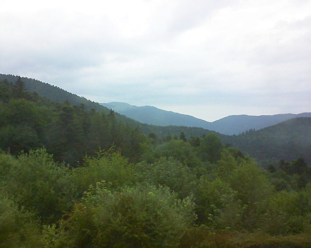Le petit ballon vu depuis le Domaine Langmatt à Murbach le 14.06.2018 à 20:30 Le petit ballon (Alsace, Vosges) le 14.06.2018 à 20:30