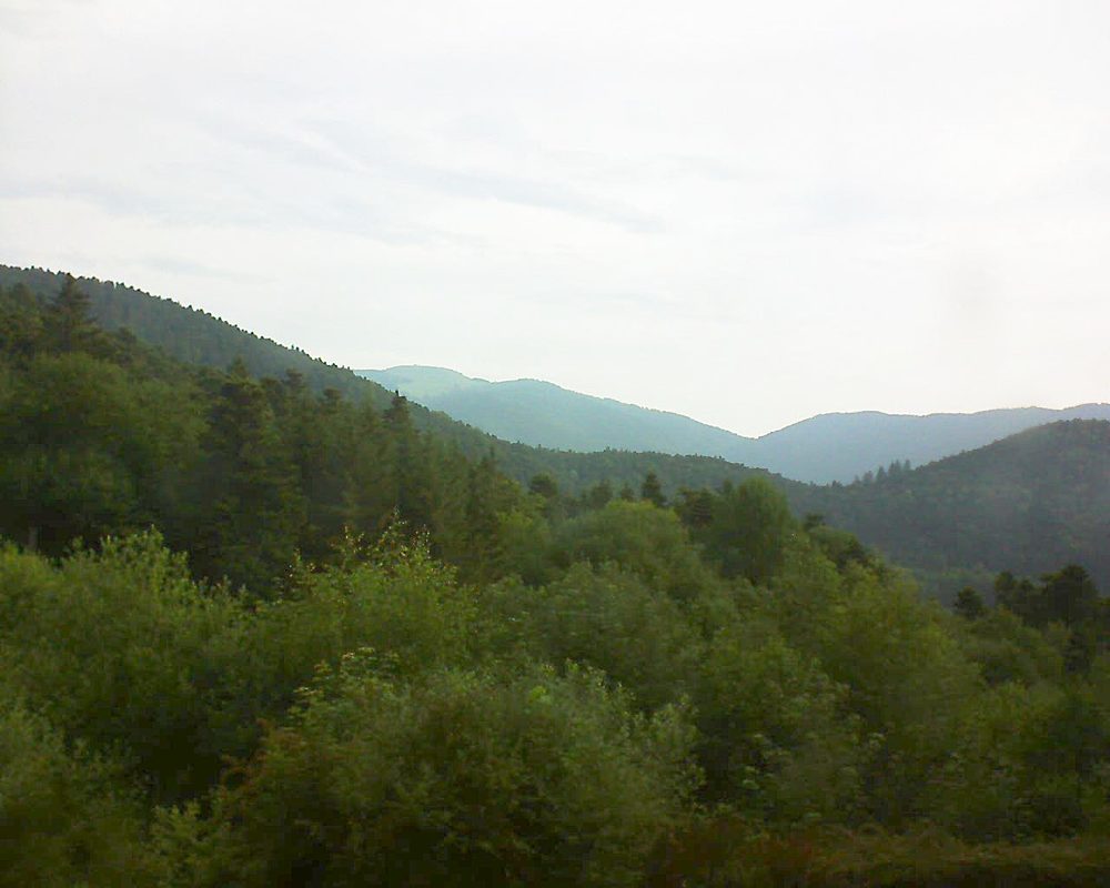 Le petit ballon vu depuis le Domaine Langmatt à Murbach le 15.06.2018 à 07:45 Le petit ballon (Alsace, Vosges) le 15.06.2018 à 07:45