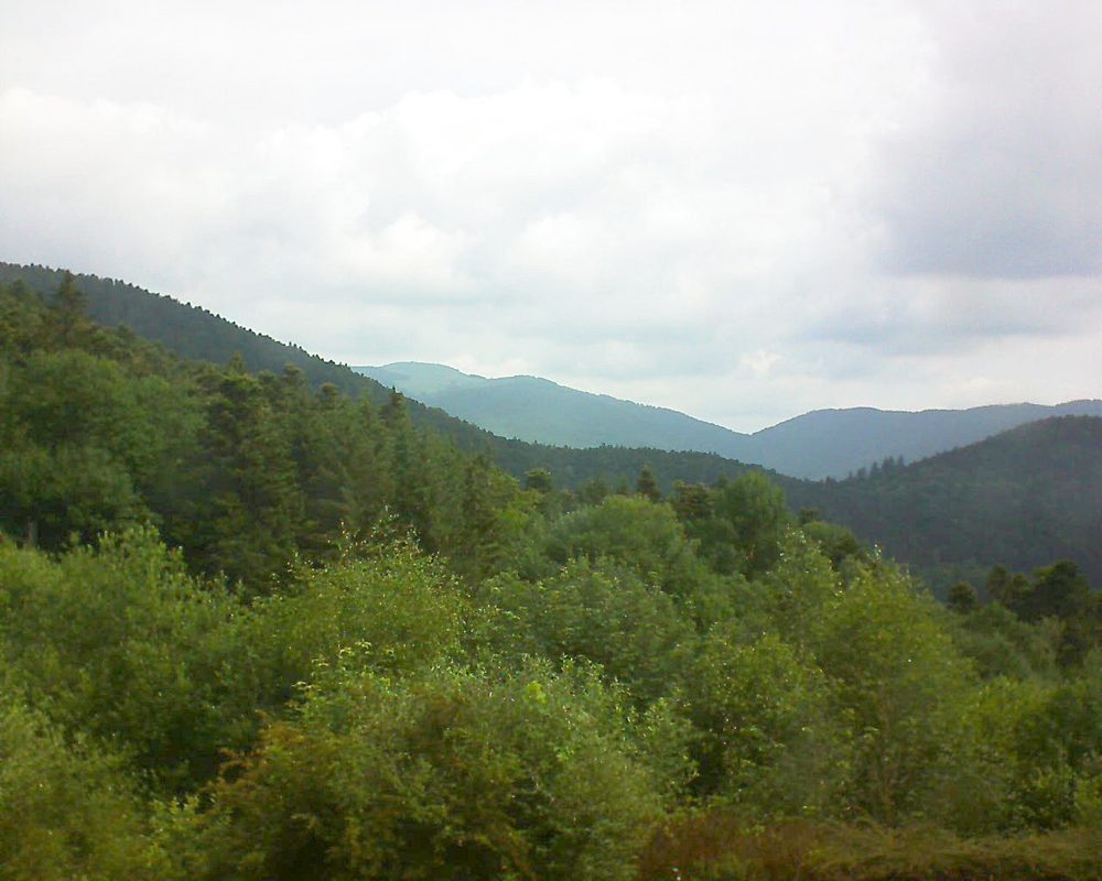 Le petit ballon vu depuis le Domaine Langmatt à Murbach le 15.06.2018 à 10:15 Le petit ballon (Alsace, Vosges) le 15.06.2018 à 10:15