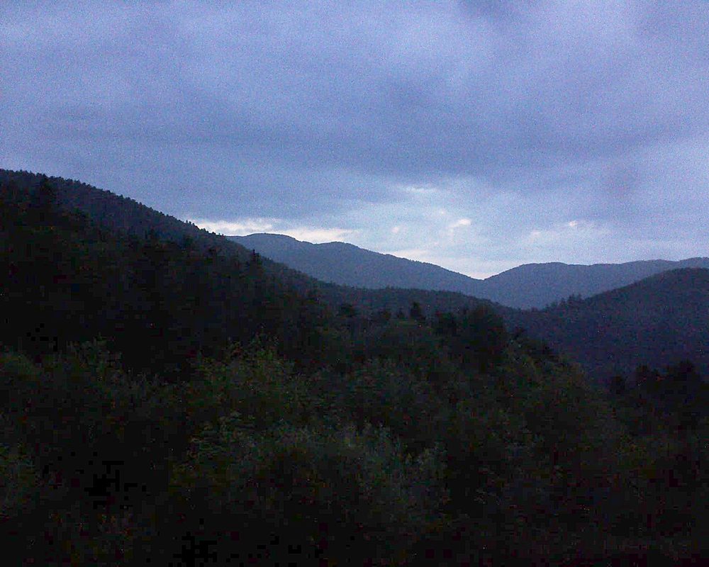 Le petit ballon vu depuis le Domaine Langmatt à Murbach le 16.06.2018 à 05:15 Le petit ballon (Alsace, Vosges) le 16.06.2018 à 05:15