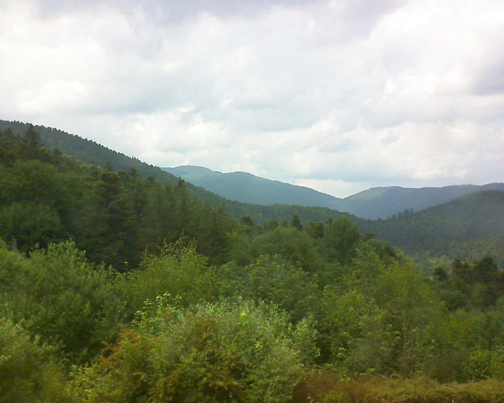 Le petit ballon vu depuis le Domaine Langmatt à Murbach le 16.06.2018 à 15:15 Le petit ballon (Alsace, Vosges) le 16.06.2018 à 15:15