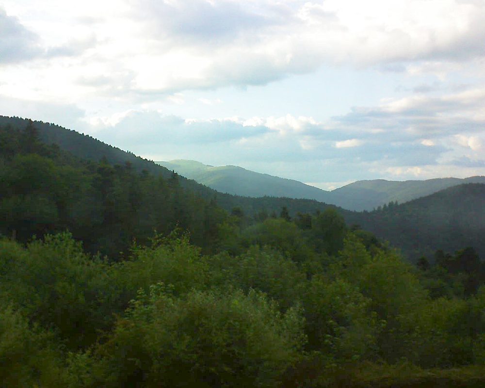 Le petit ballon vu depuis le Domaine Langmatt à Murbach le 16.06.2018 à 20:15 Le petit ballon (Alsace, Vosges) le 16.06.2018 à 20:15
