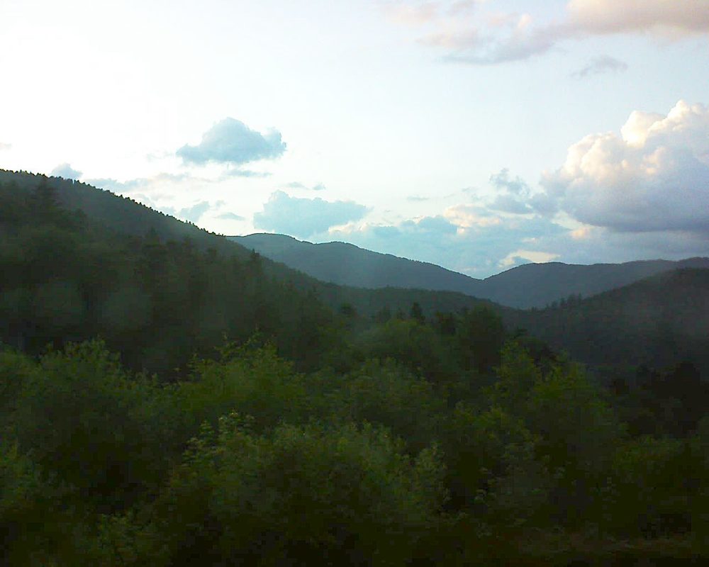 Le petit ballon vu depuis le Domaine Langmatt à Murbach le 16.06.2018 à 21:15 Le petit ballon (Alsace, Vosges) le 16.06.2018 à 21:15