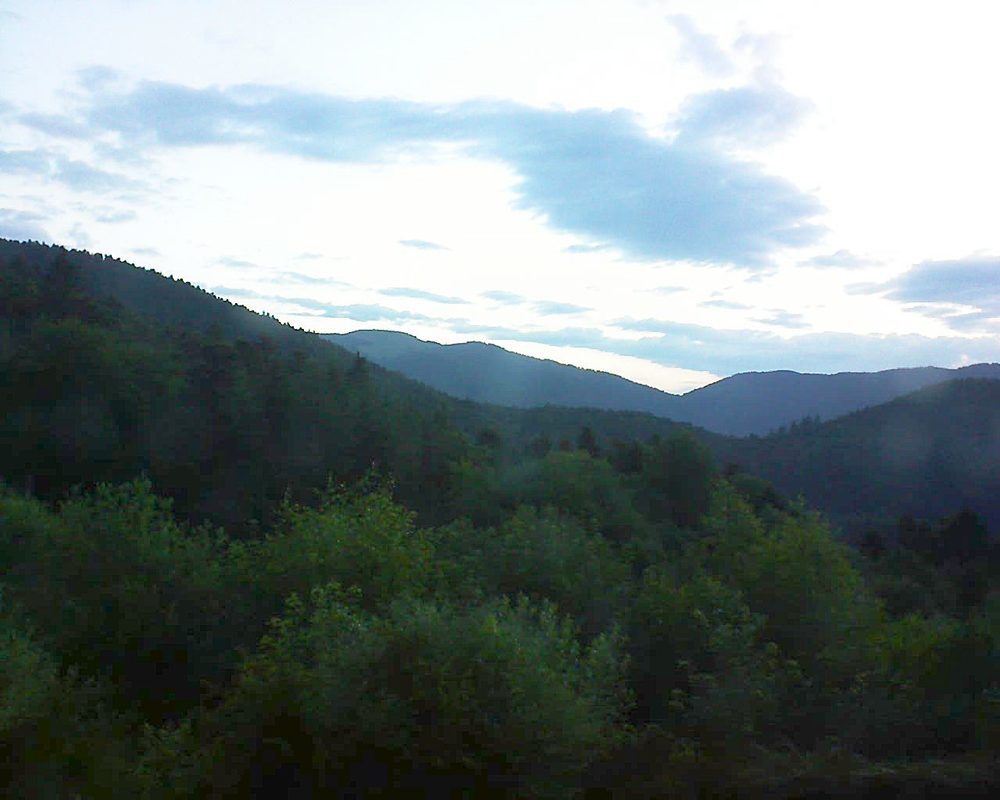 Le petit ballon vu depuis le Domaine Langmatt à Murbach le 17.06.2018 à 05:30 Le petit ballon (Alsace, Vosges) le 17.06.2018 à 05:30