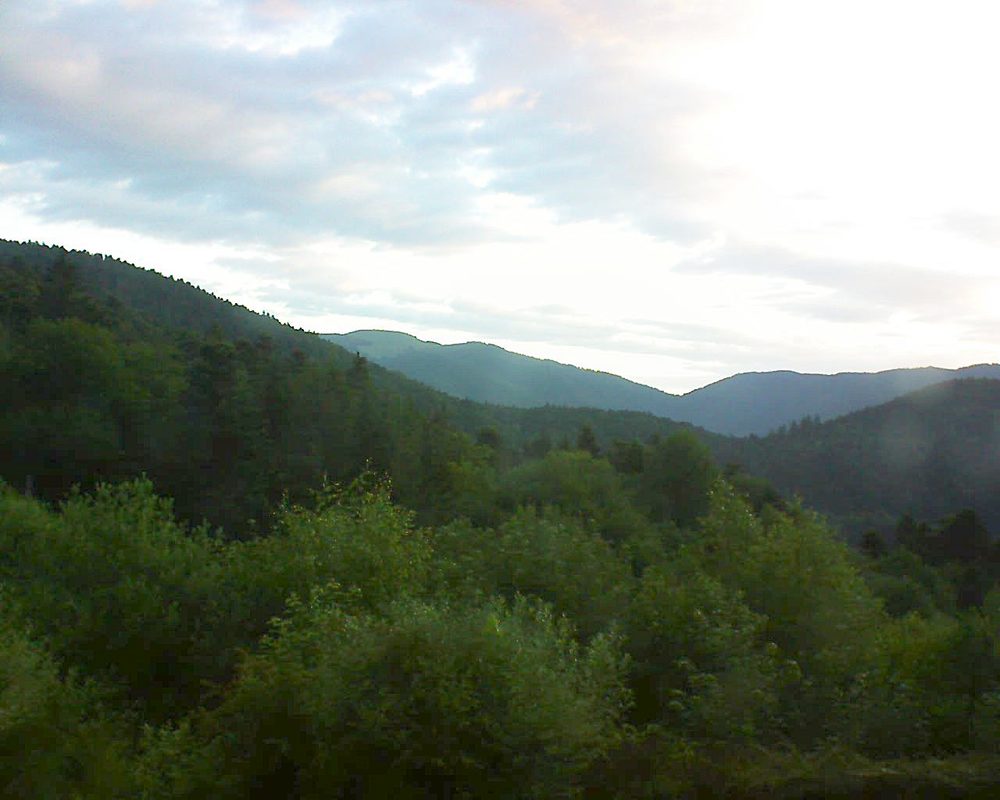 Le petit ballon vu depuis le Domaine Langmatt à Murbach le 17.06.2018 à 05:45 Le petit ballon (Alsace, Vosges) le 17.06.2018 à 05:45