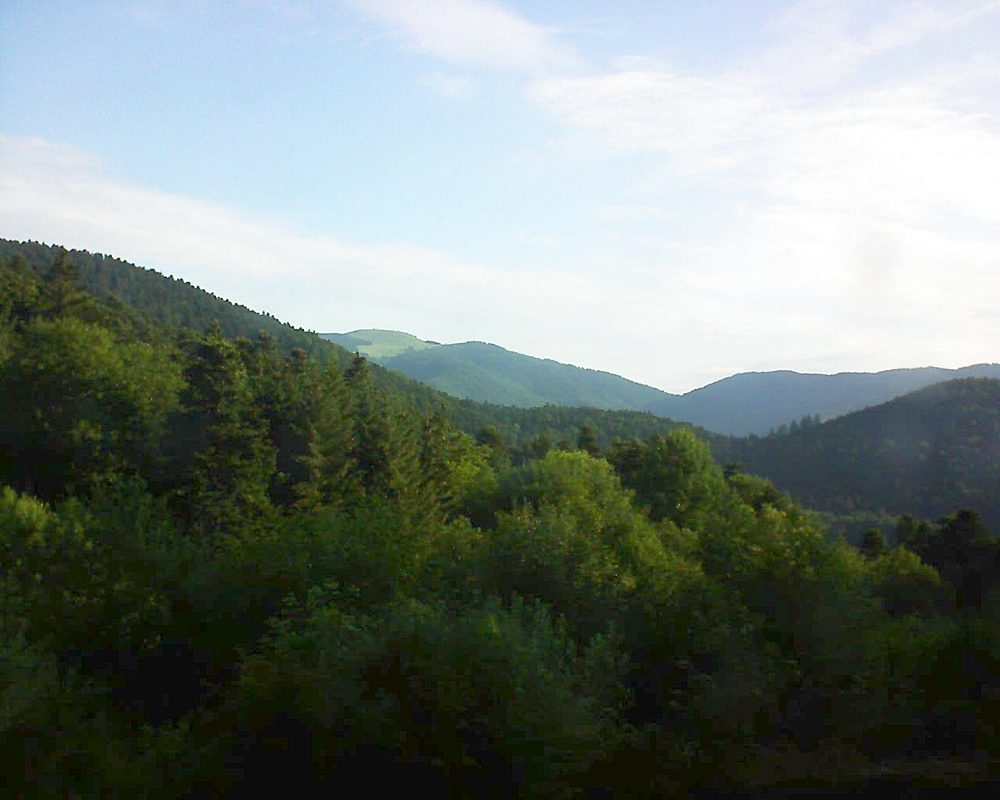 Le petit ballon vu depuis le Domaine Langmatt à Murbach le 17.06.2018 à 07:30 Le petit ballon (Alsace, Vosges) le 17.06.2018 à 07:30