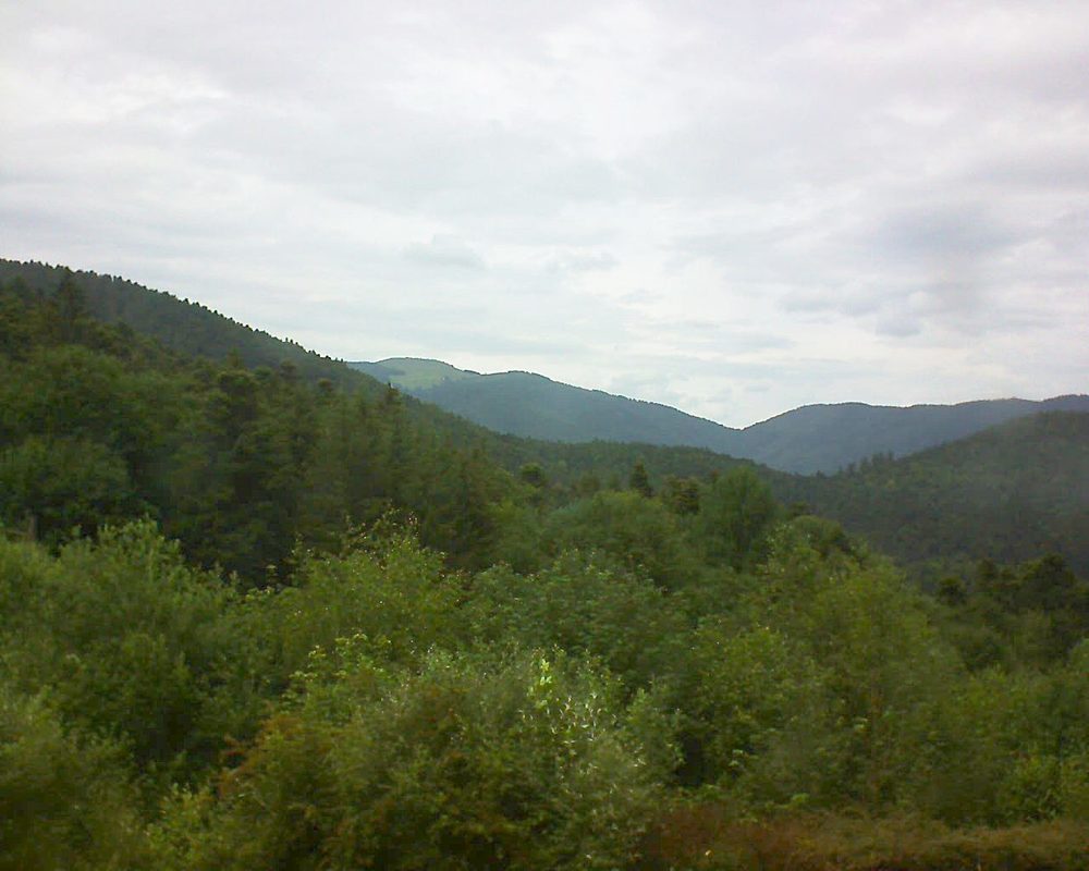 Le petit ballon vu depuis le Domaine Langmatt à Murbach le 17.06.2018 à 15:00 Le petit ballon (Alsace, Vosges) le 17.06.2018 à 15:00